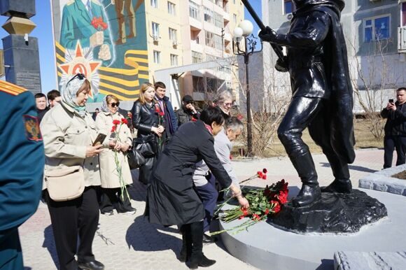 Депутаты