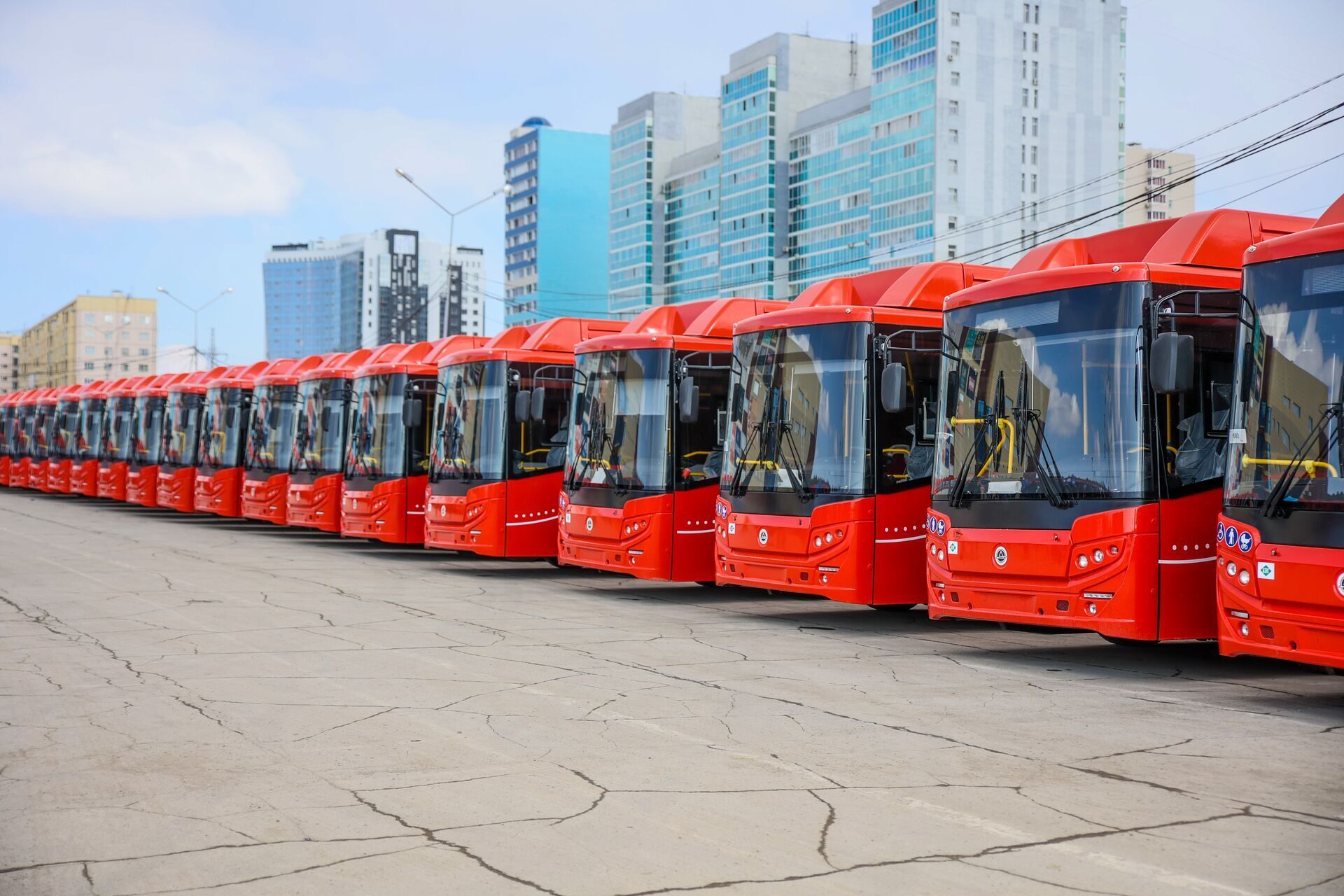 100 новых автобусов в течение мая в г. Якутске выйдут на маршрут
